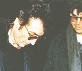 John Lennon avec son assasin Mark David Chapman
